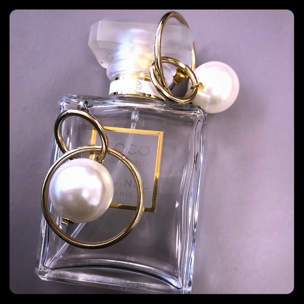 SOLD Pearl drop earrings